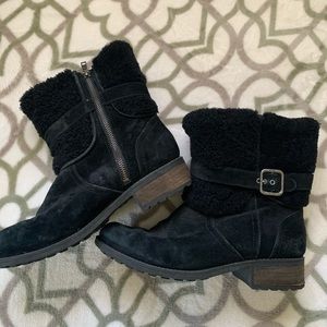 UGGS